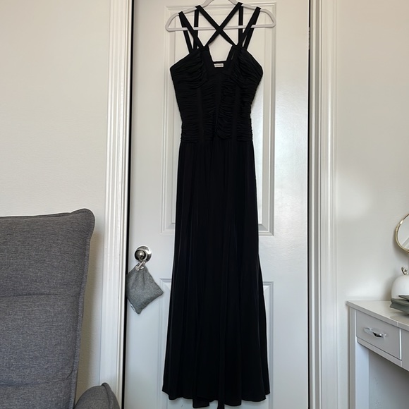 Anya Gathered Dropped Waist Gown - Picture 6 of 10